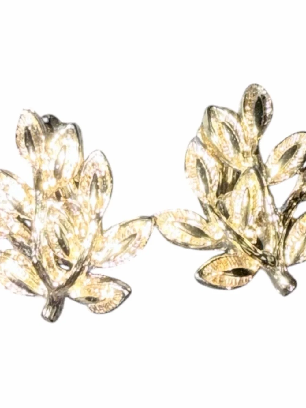 Vintage‎ Gold Leaf Cluster Stud Earrings Clip On Earrings